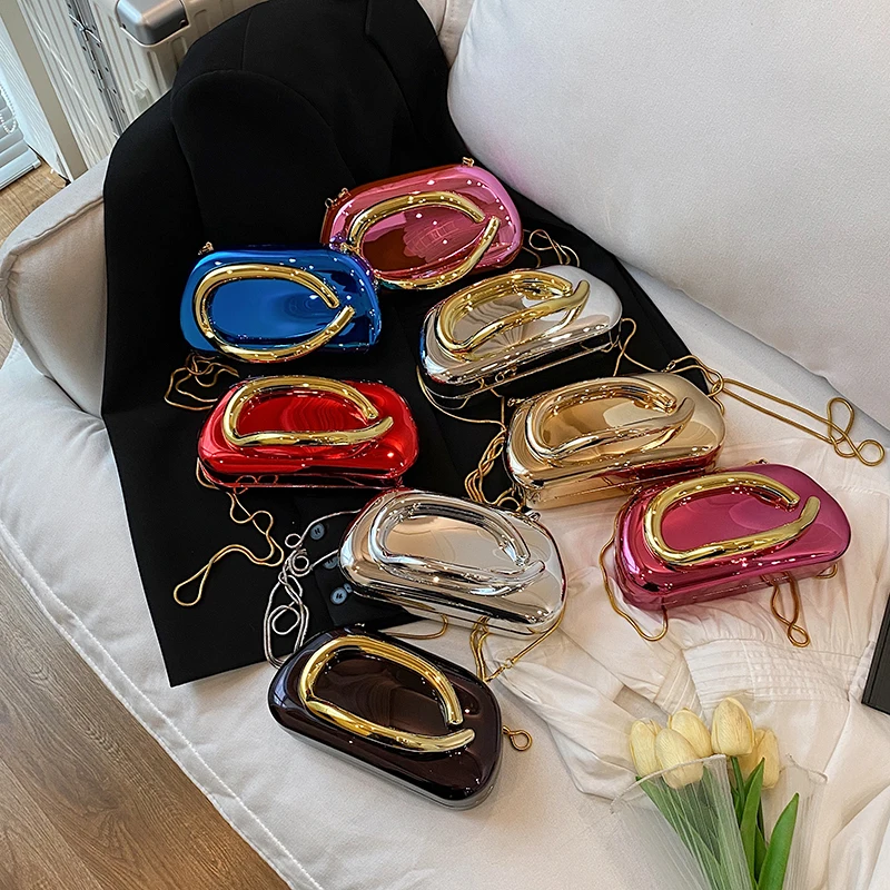 Gold Closure Box Clutch Bag wo - огляд і ціна Women Bags 2026 Trends