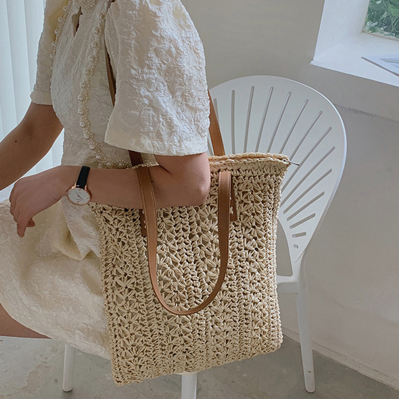Square Hollow Straw Beach Bag  - огляд і ціна Women'S Raffia Bags